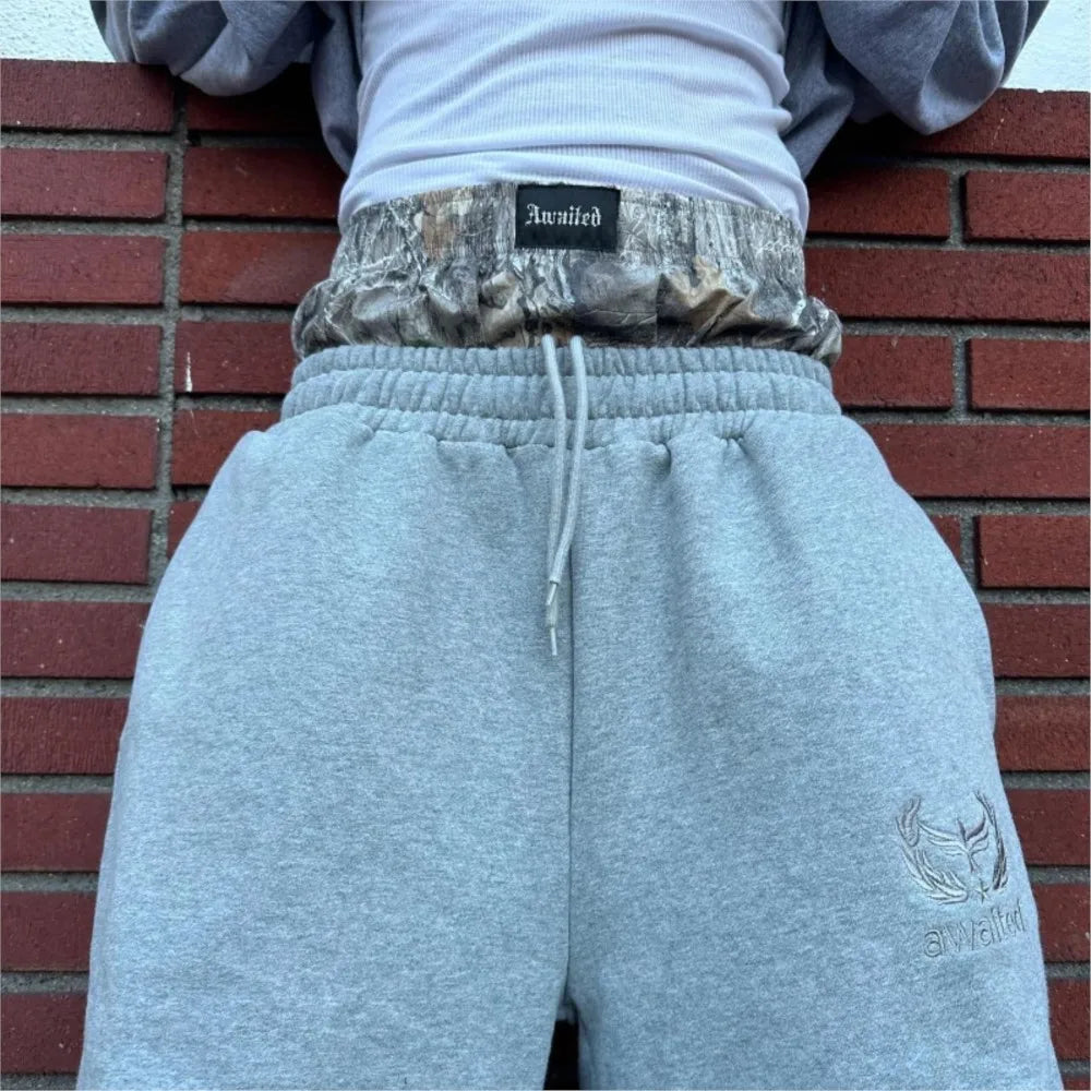Y2K Retro Sweatpants Double Waisted Embroidered Camouflage Pattern Wide Leg Pants Men Clothes Goth Streetwear Unisex Baggy Pants